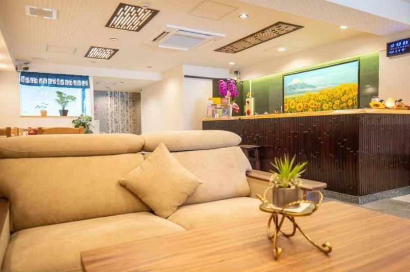 Hotel Himawari Osaka Bagian luar foto